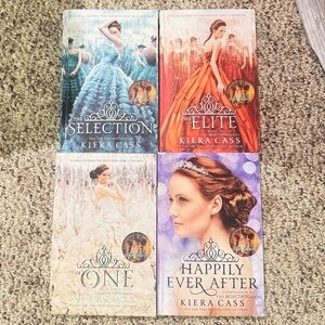Kiera Cass Book Set - The Selection Series